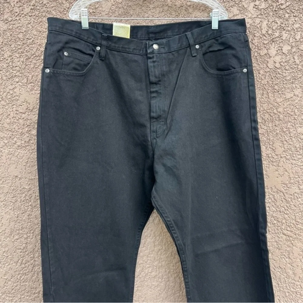NEW! Wrangler‎ Relaxed Fit Straight Leg Black Denim Jean 42x30, Fits Over Boots